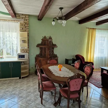 Kranto Apartment *